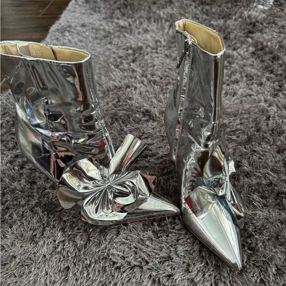 ✨ Sam Edelman Esmae 2 Pointed Toe Bootie – Silver Mirror sz 7 - Picture 6 of 13